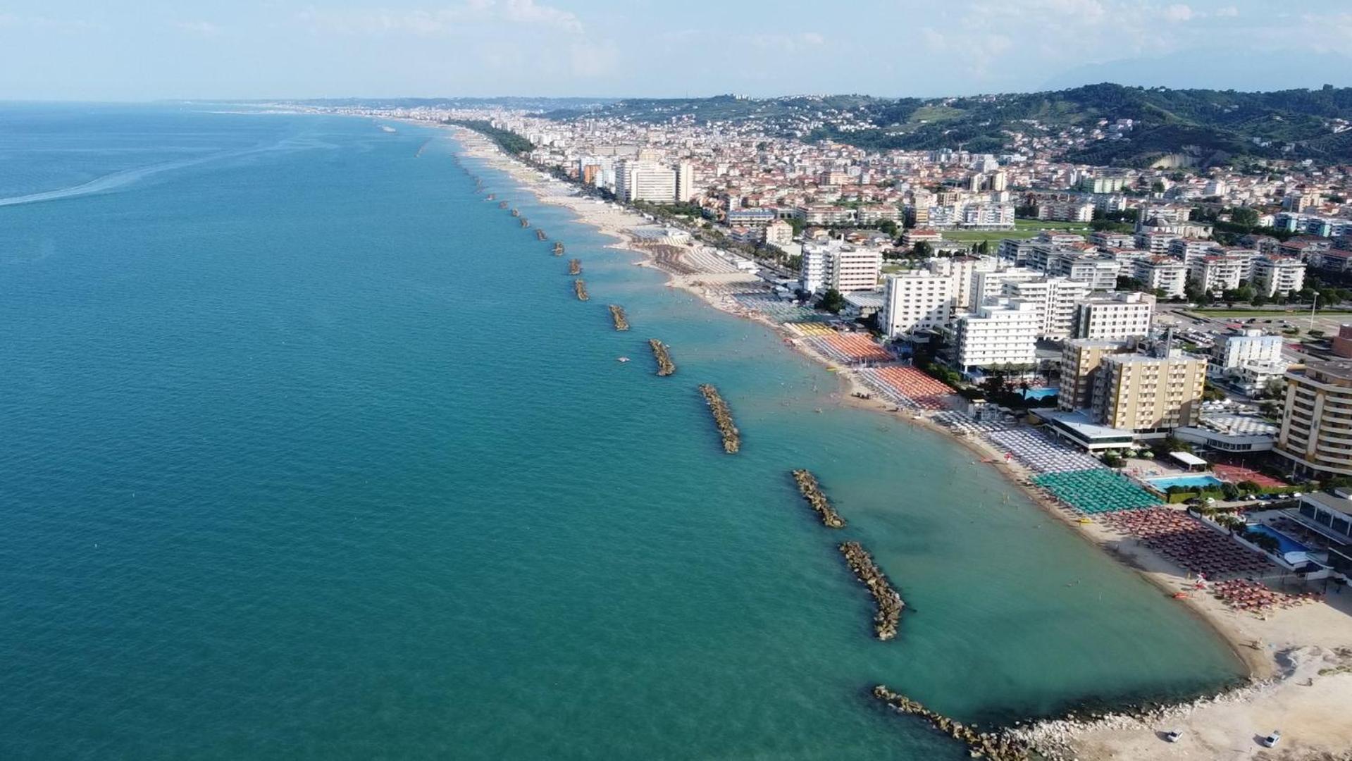 Casamare Apartment Montesilvano Bagian luar foto